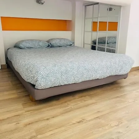 Cosy Mezzanine Avec Terrasse Proche Mer Apartamento Niza