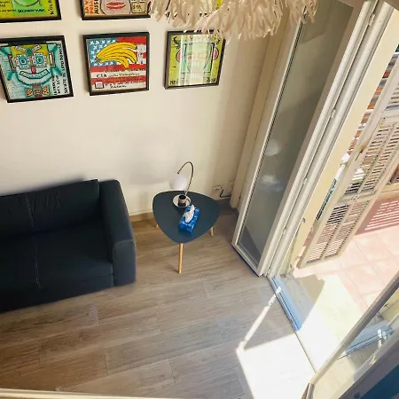 Cosy Mezzanine Avec Terrasse Proche Mer Nizza